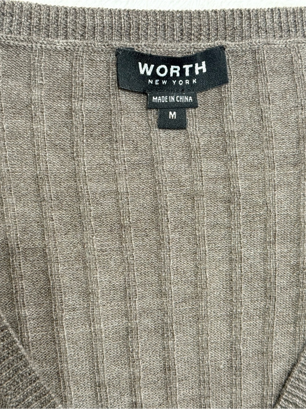 Worth New York Heather Lager Ribbed V-Neck Sweater Tank M - Picture 5 of 10
